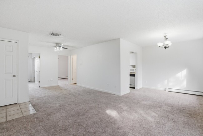 Photo - 1140 Walnut Ave Apartment