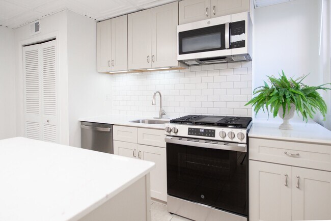 Foto del edificio - 455 Fairmount Ave