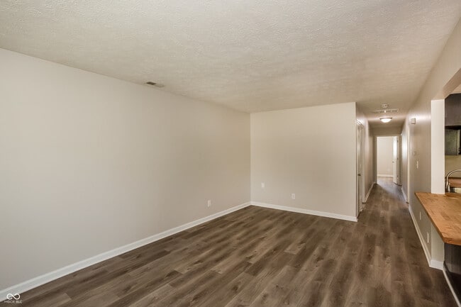 Building Photo - 9033 E 12th St