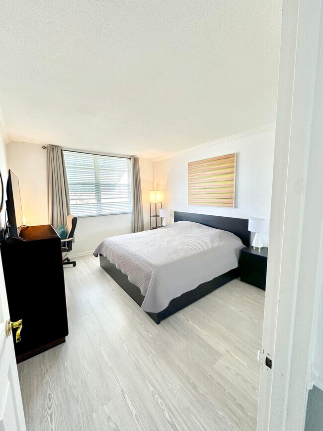 Foto del edificio - 2840 S Ocean Blvd