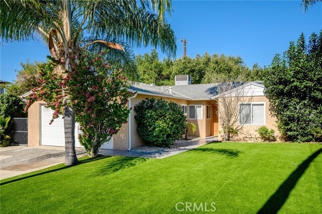 Foto del edificio - 8663 Forsythe St