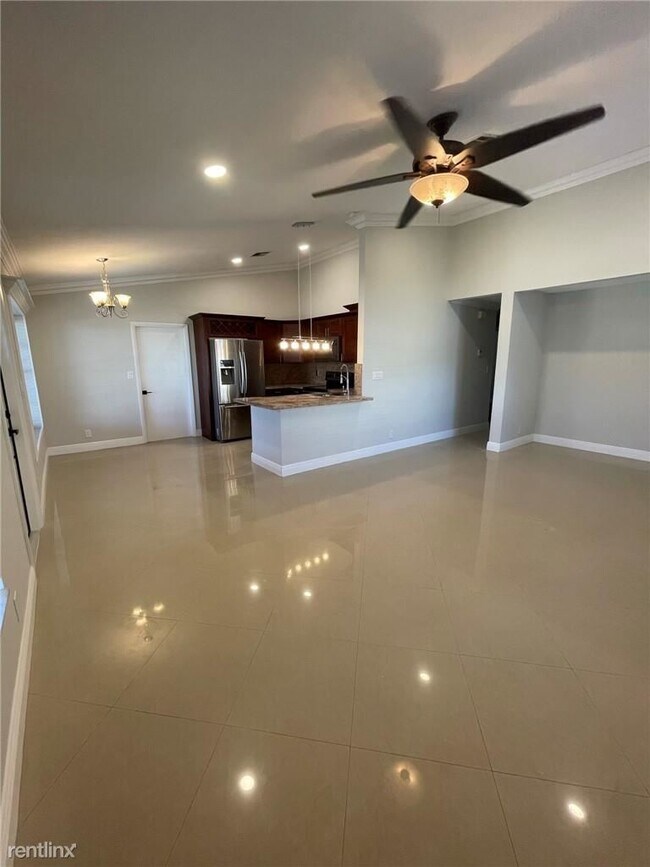 Building Photo - 3 br, 2 bath House - 15837 E Wind Cir