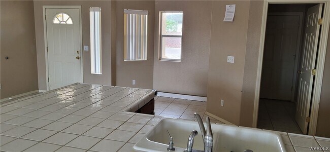 Building Photo - 4873 Castilla Dr