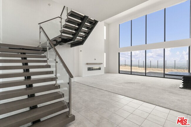 Foto del edificio - 11758 Hillsborough Ln