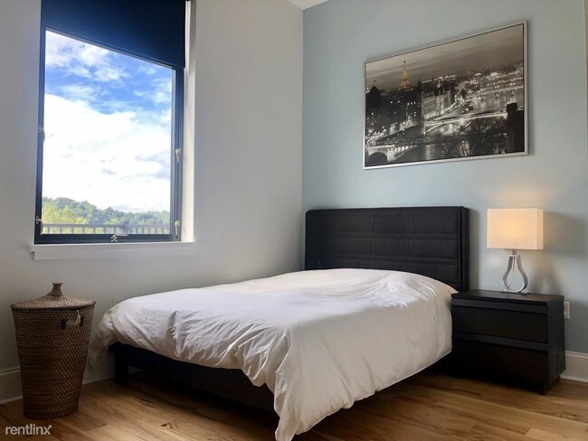 Foto del edificio - 5267 Holmes St