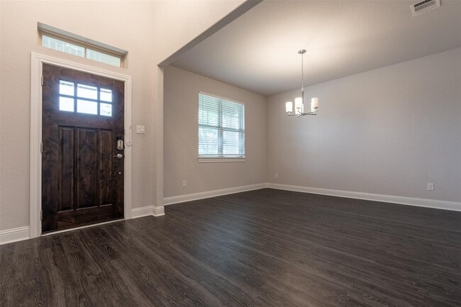 Foto del edificio - 16611 Highland Country Dr