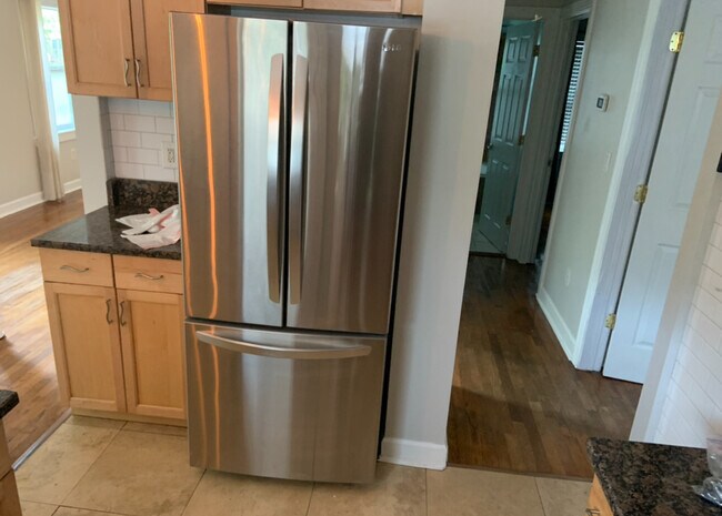 Foto del edificio - 1014 Glenwood Ave SE