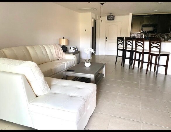 Foto principal - 6923 Crested Orchid Dr