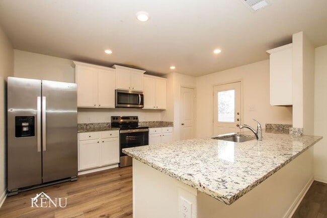 Foto del edificio - Coming Soon!