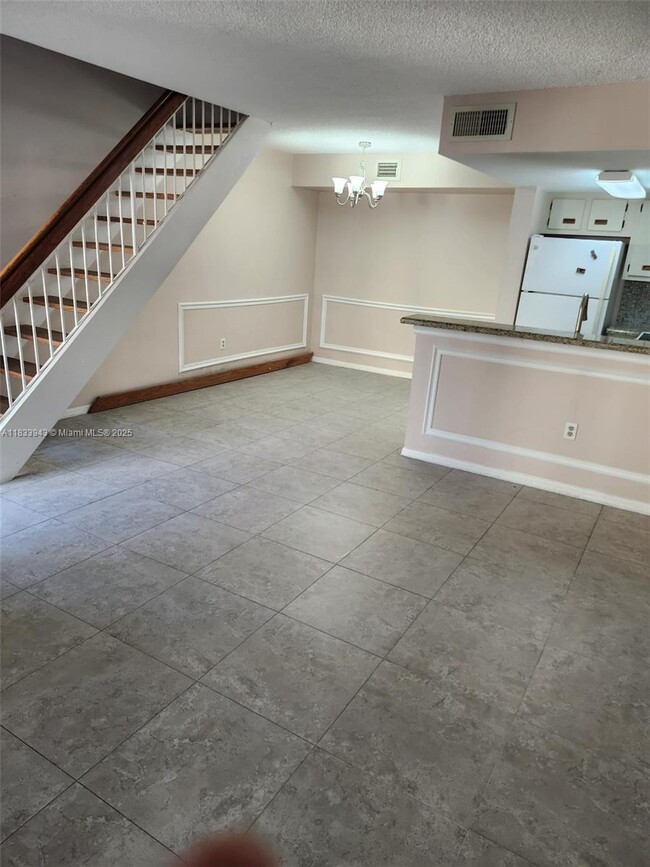 Foto del edificio - 665 NW 85th Pl