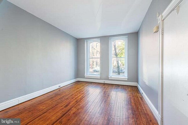 Building Photo - 2221 E Baltimore St