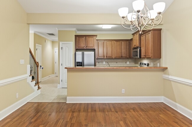 Foto del edificio - 1624 Brook Hollow Dr