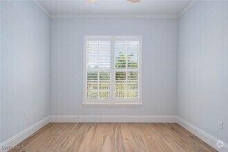 Building Photo - 5068 Annunciation Cir