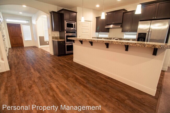 Foto del edificio - 4 br, 2.5 bath House - 5415 NE 134th Street