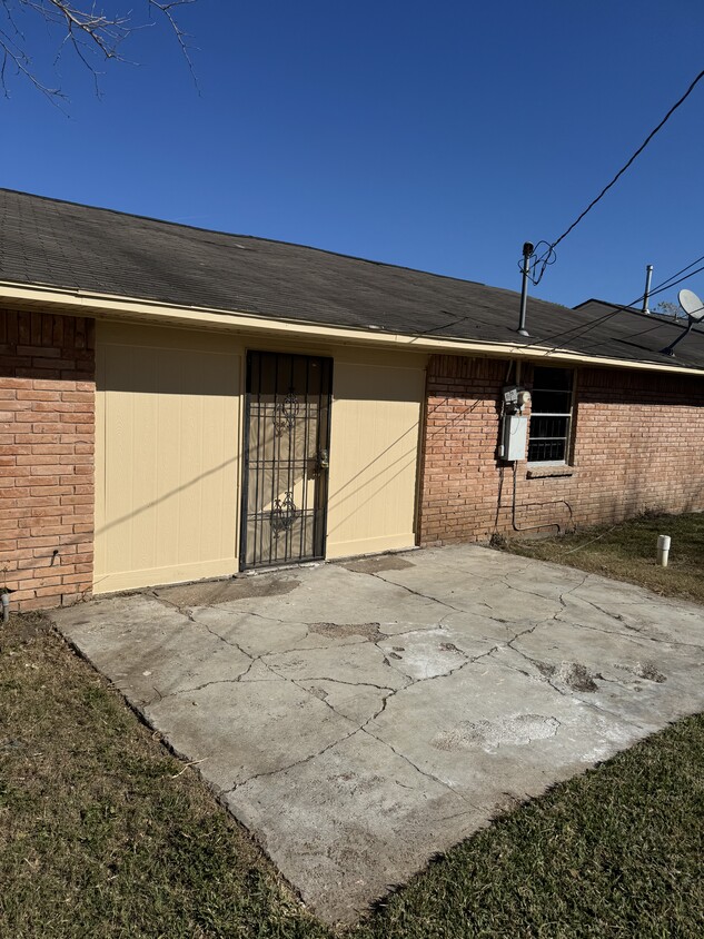 Foto del edificio - 3803 Westhampton Dr