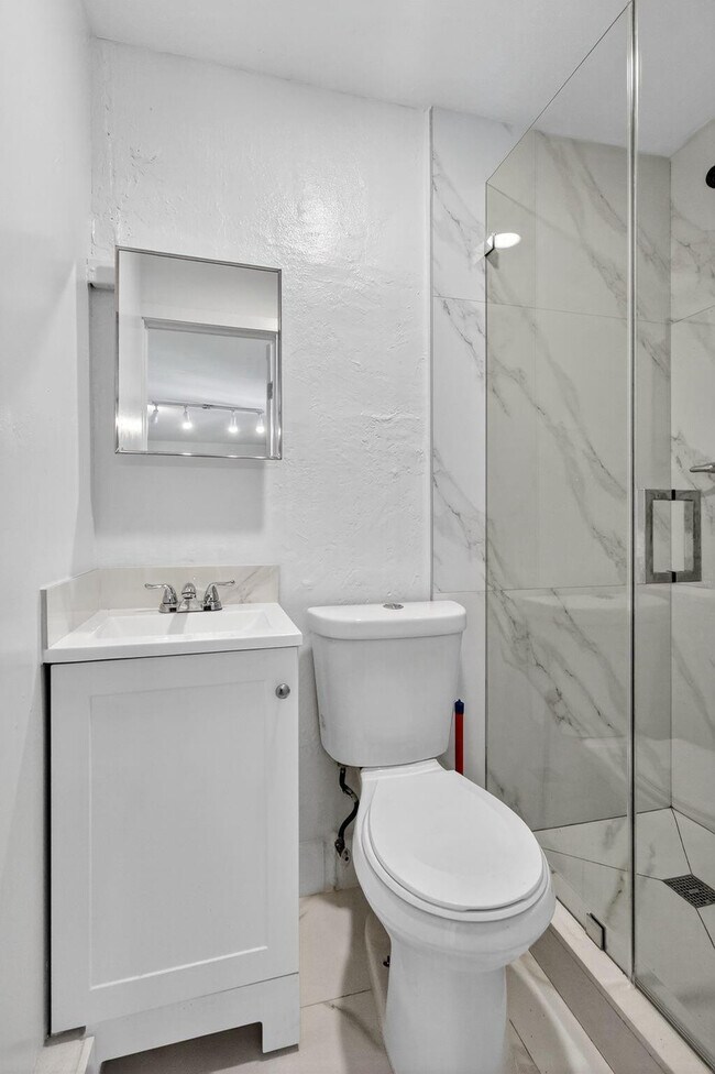 Foto del edificio - 40 NW 68th St