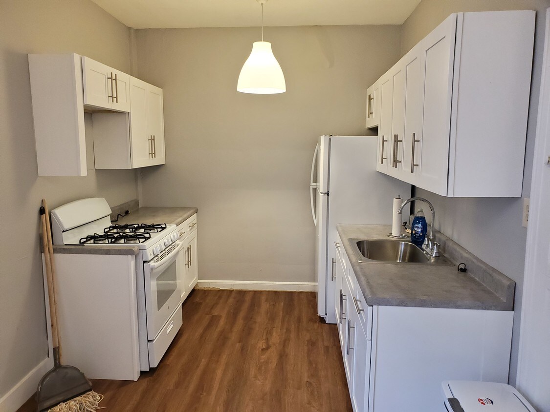 Foto principal - 129 Schofield St