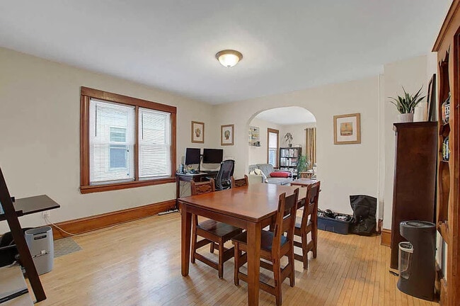 Foto del edificio - 1222 Jefferson St NE