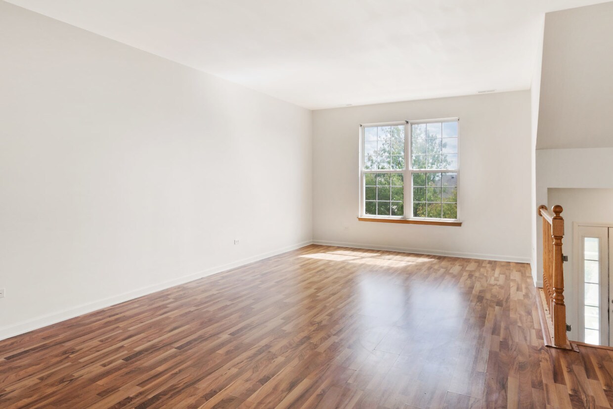 Foto principal - 1800 Fieldstone Dr S