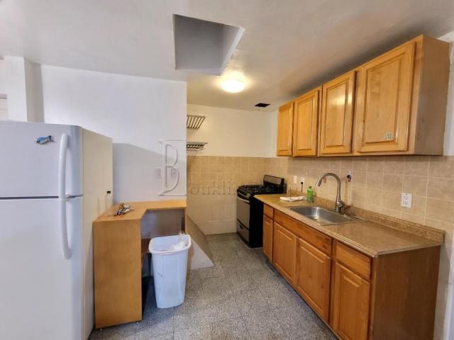 Foto del edificio - 2 bedroom in ASTORIA NY 11105