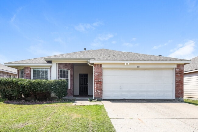 Building Photo - 2014 Gardenia Dr