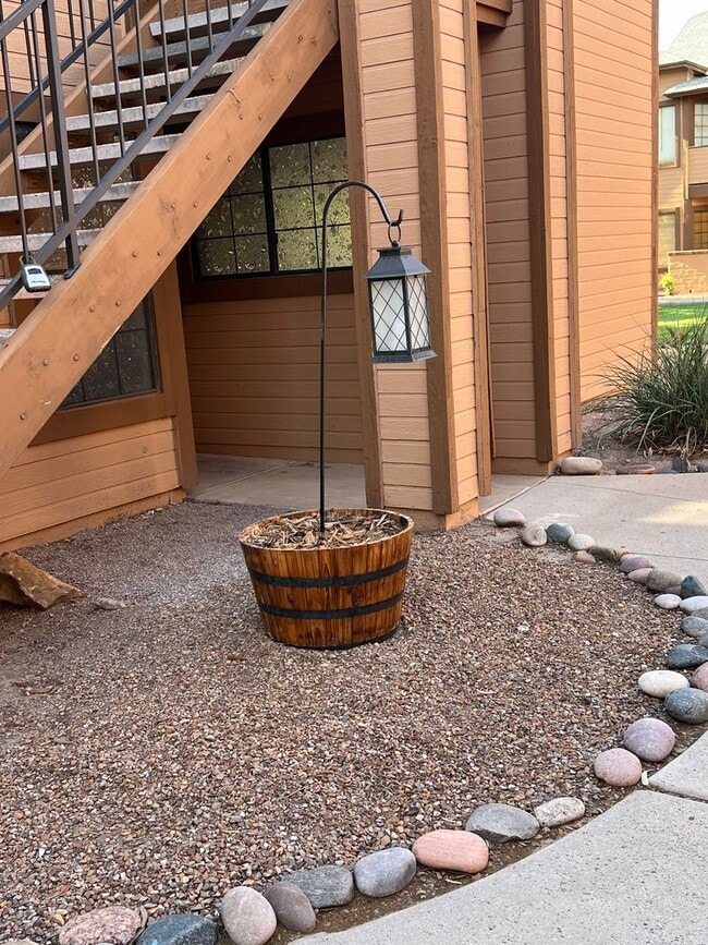 3 Bedroom 2 bath Condo in Midvale! - 3 Bedroom 2 bath Condo in Midvale!