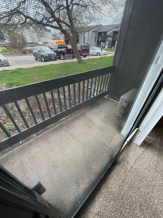 Building Photo - Sycamore Greens Apartments - Apply Today.