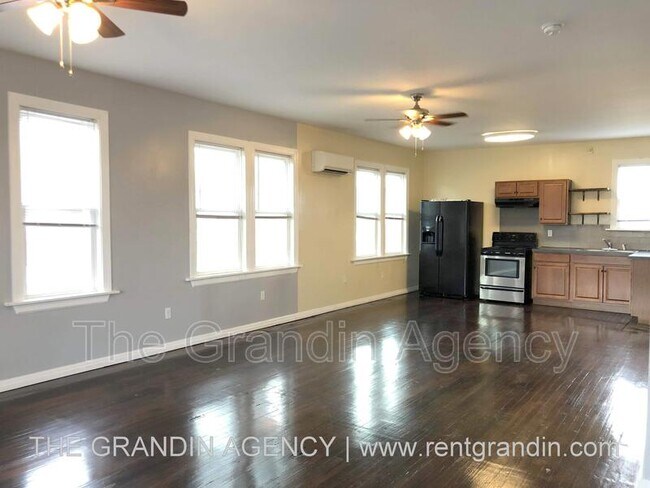 Foto del edificio - 312 13th St SW