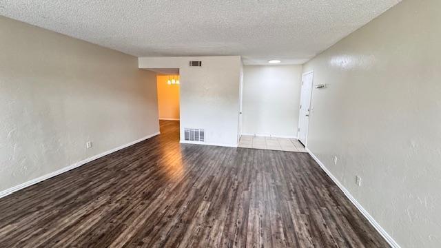 Foto del edificio - 2628 N Ann Arbor Ave