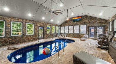 Building Photo - 2209 Henderson Springs Rd