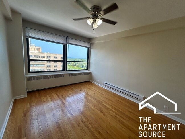 Building Photo - 4180 N Marine Dr