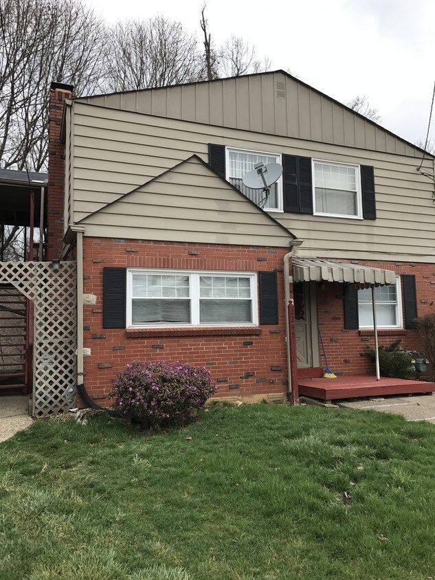 Front of Apartment - 2245 Cherry Ave