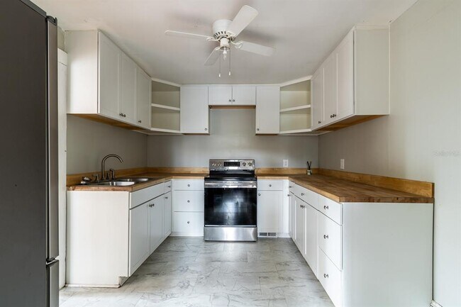 Foto del edificio - 2523 NW 6th St