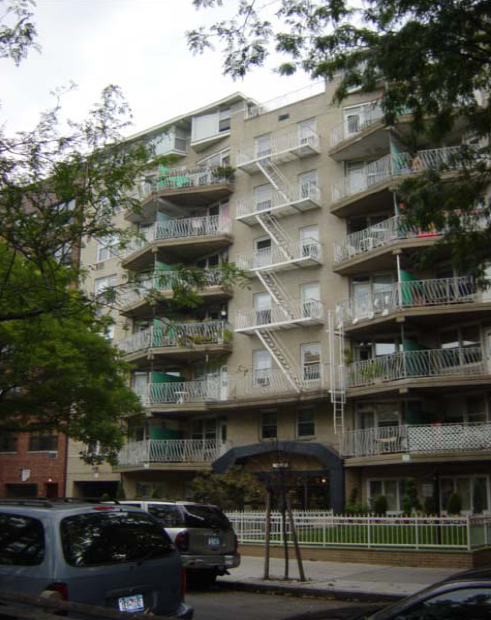 Foto principal - 483 Ocean Parkway
