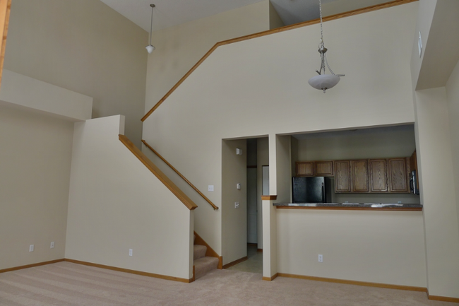 Building Photo - 737 Cobblestone Way
