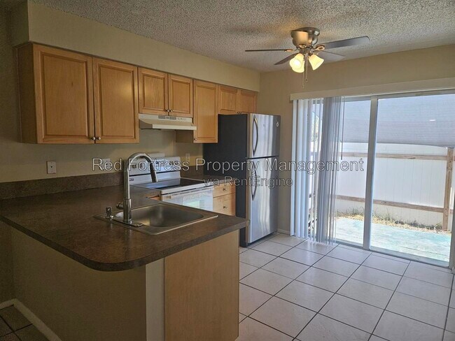 Foto del edificio - 4511 Skyline Blvd