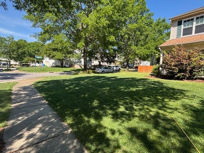 Building Photo - Courthouse Estates