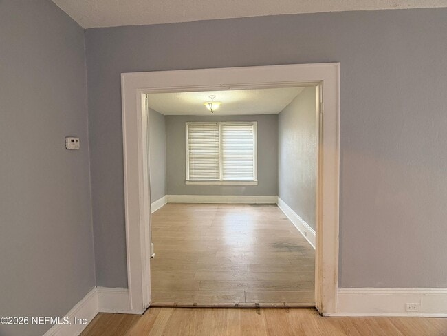 Building Photo - 511 Ivy St