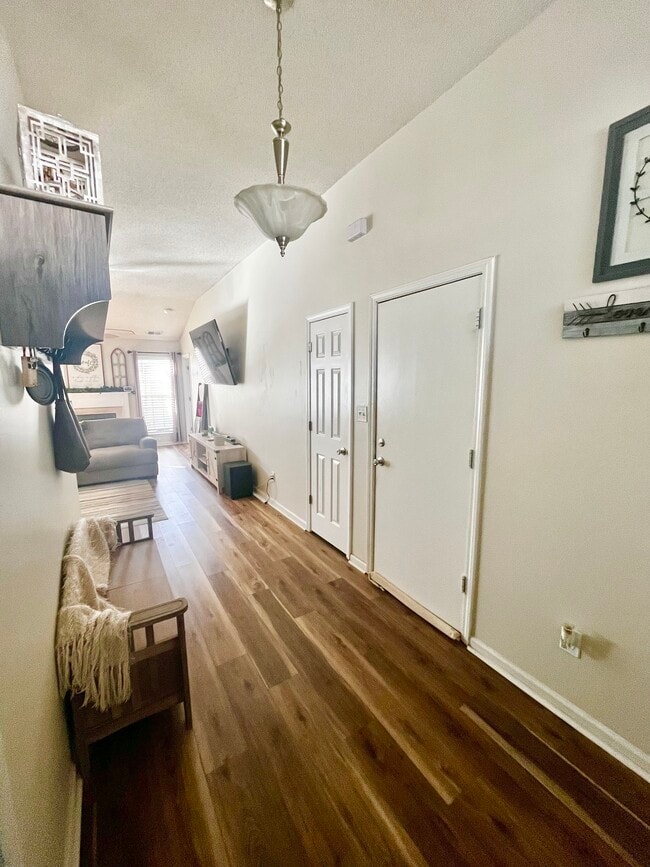 Foto del edificio - 13232 Lampmeade Ln