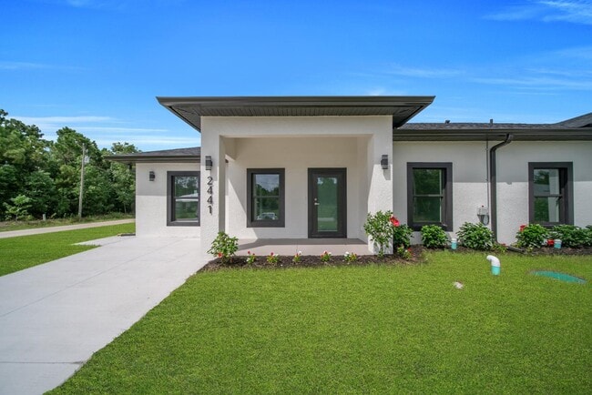 2441 / 2443 Mae Ave S (4920/4922 28th St SW - 2441 Mae Ave S (4920 28th St SW) - 2441 / 2443 Mae Ave S (4920/4922 28th St SW - 2441 Mae Ave S (4920 28th St SW) Apartment