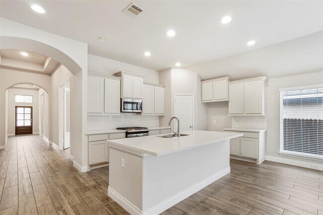 Building Photo - 204 Magdalene Way
