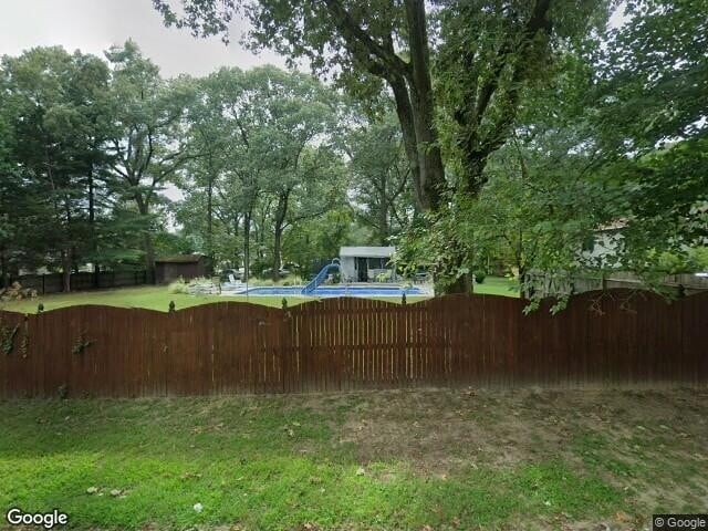 Foto del edificio - 8398 Oakwood Rd