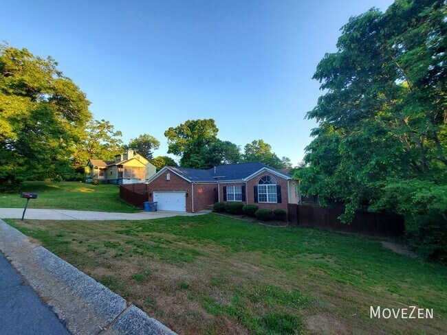 Foto del edificio - 319 Elm St  Belmont NC 28012 Ranch Style H...