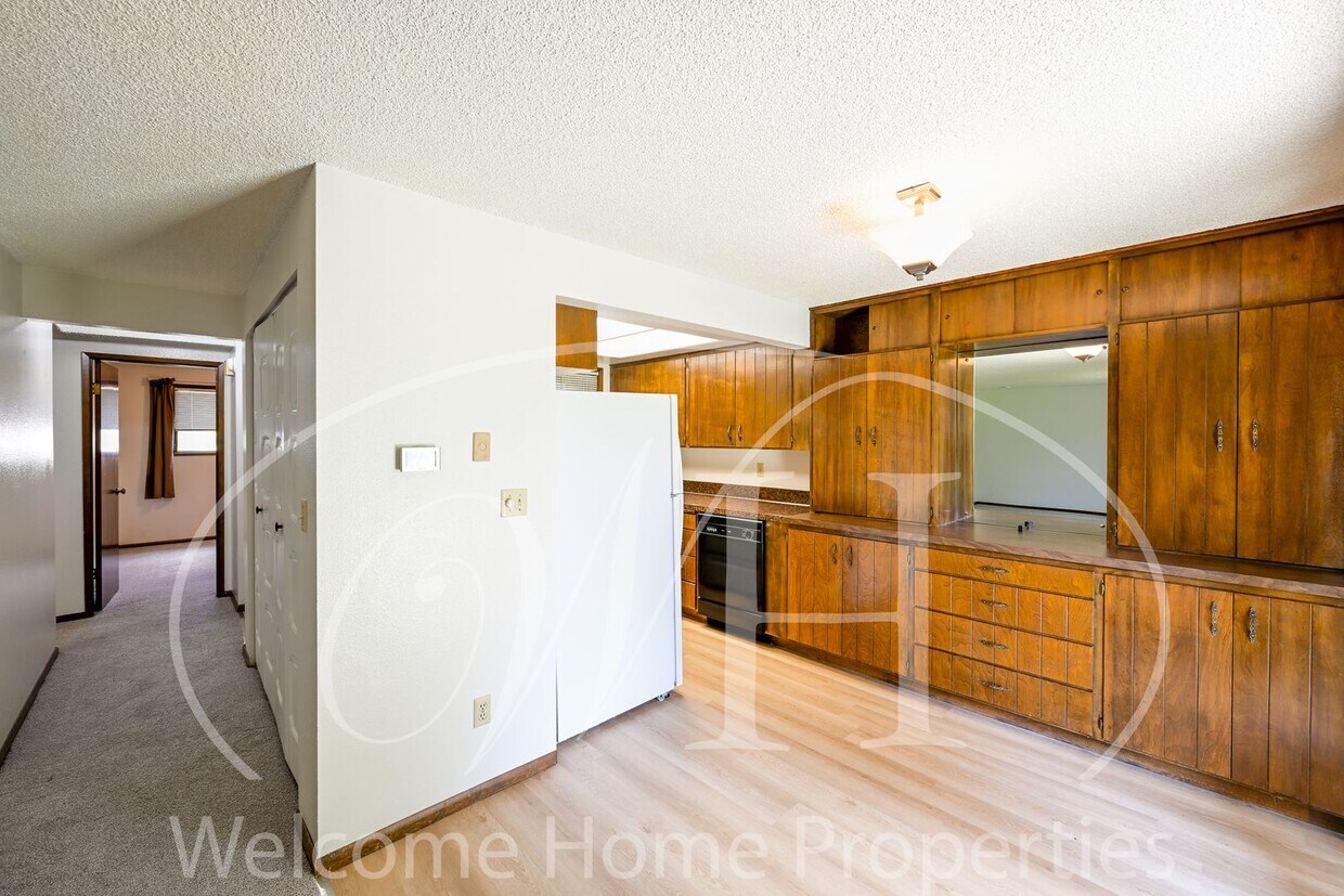 Foto principal - Great 2 Bedroom Condo with Storage and Out...