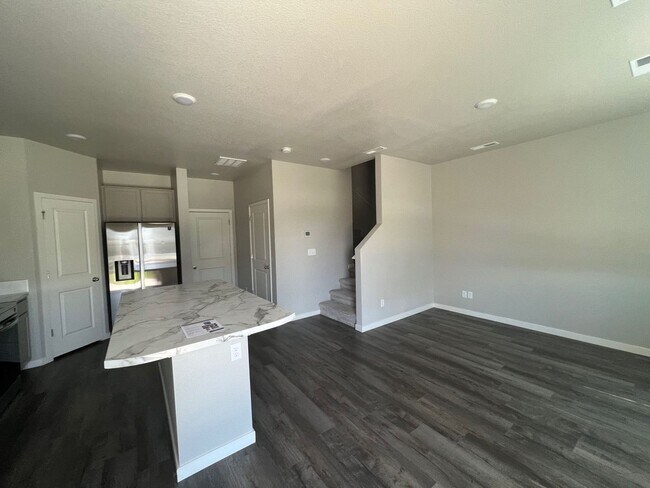 Building Photo - Fantastic Townhome in Ault