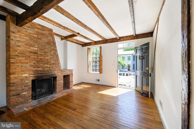 Building Photo - 407 S Royal St