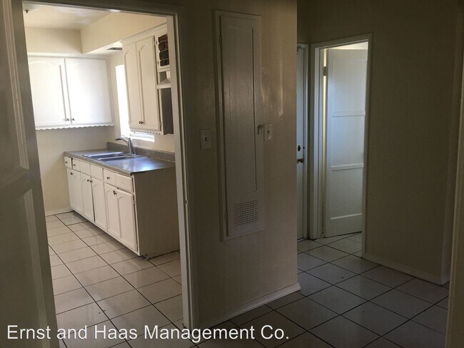 Building Photo - 4 br, 2.5 bath House - 1115 McDivitt
