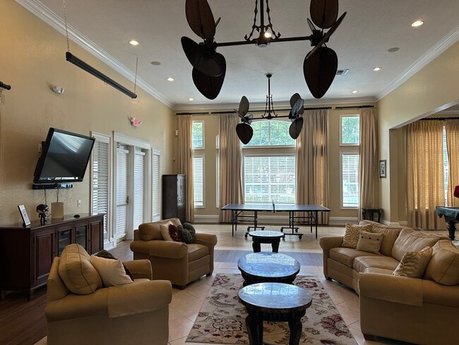 Foto del edificio - 13015 Plantation Park Cir
