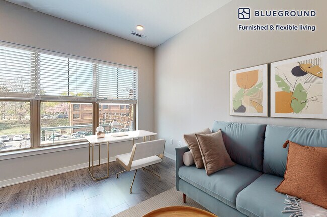 Foto del edificio - 332 Halstead Ave