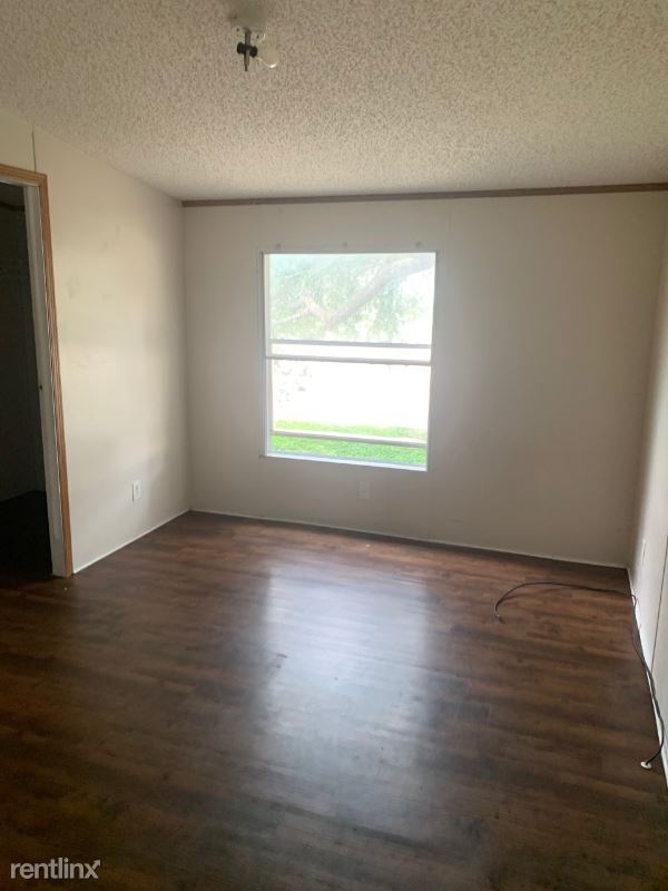 Building Photo - 3 br, 2 bath Mobile Home - 123 BRIDLE TRAIL